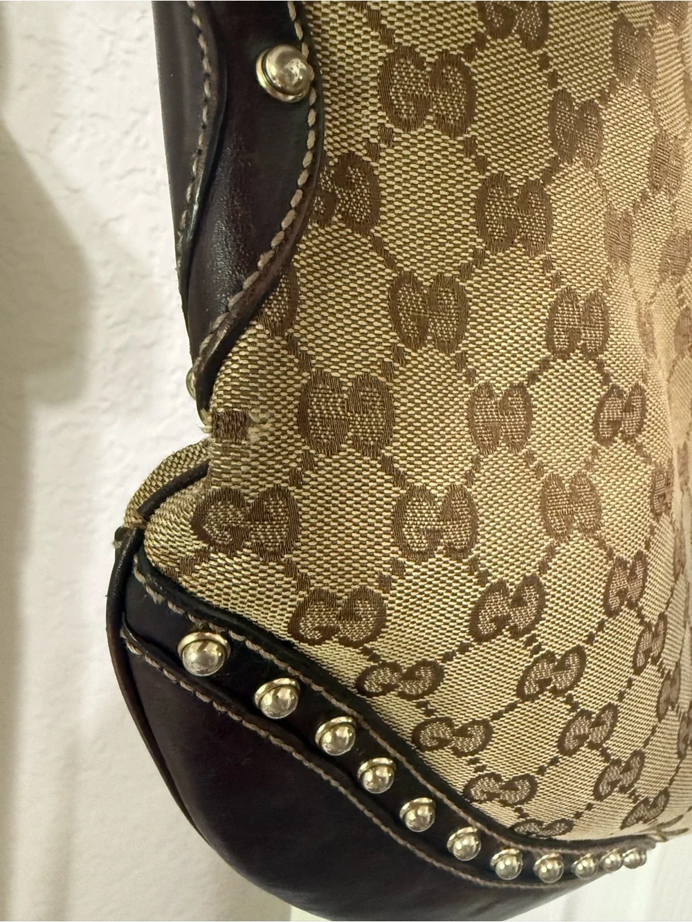 Gucci Beige Monogram Hobo Bag with Green-Red Stripe - Authenticated - Picture 13 of 16
